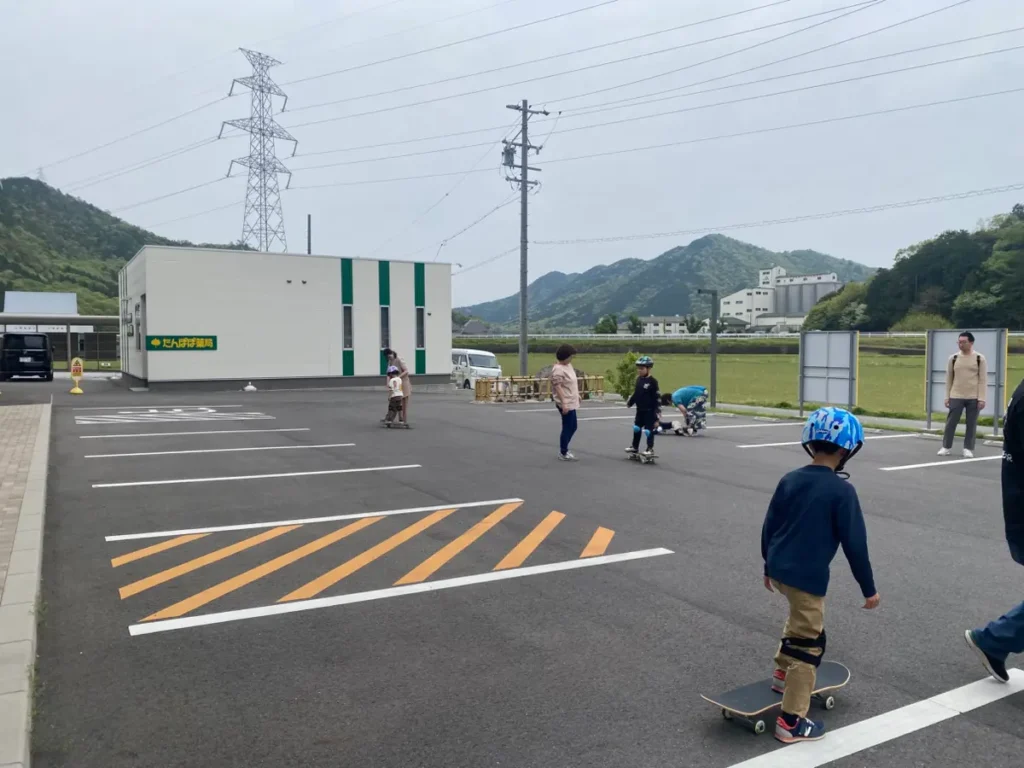 スケートボード教室,岐阜市小児科,岐阜市発達支援,ホームページ制作事例
